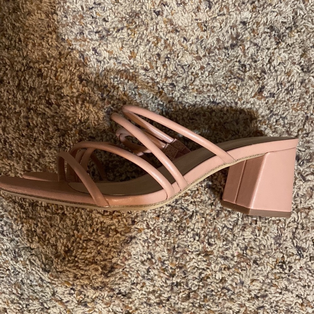 Target Nude heels - Picture 2 of 4